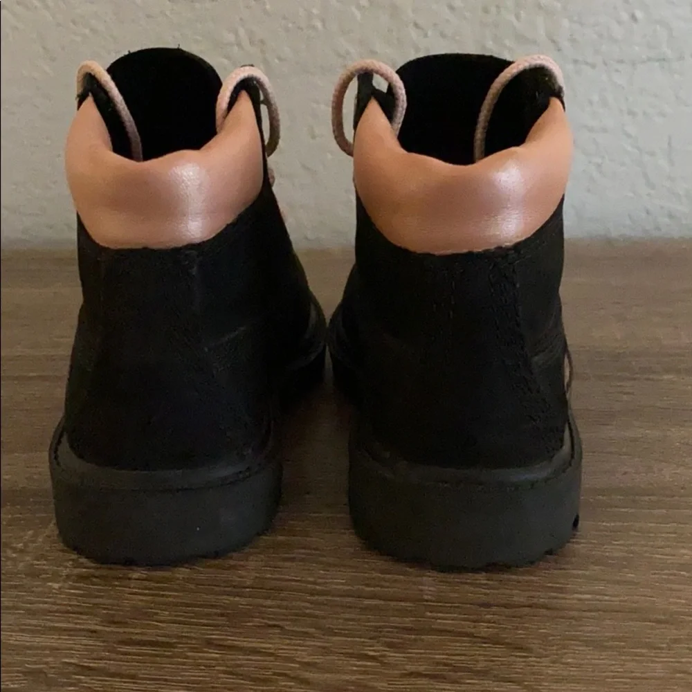 Timberland boots black with pink sz 7